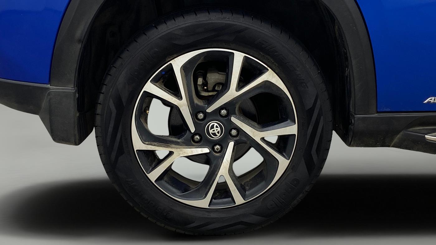 2022 Toyota URBAN CRUISER HYRYDER V AWD NEO DRIVE, Petrol, Manual, 33,991 km, Right Rear Wheel