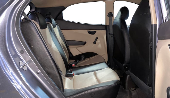 2017 Hyundai Eon ERA +, Petrol, Manual, 40,052 km, Right Side Rear Door Cabin