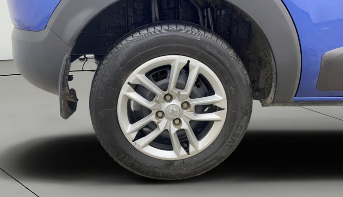 2020 Renault TRIBER RXT AMT, Petrol, Automatic, 34,872 km, Right Rear Wheel