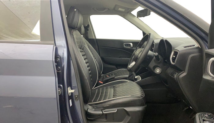 2021 Hyundai VENUE S+ 1.2, Petrol, Manual, 41,476 km, Right Side Front Door Cabin