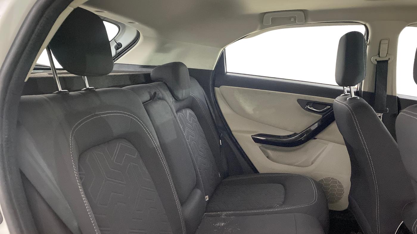 2022 Tata NEXON XZA PLUS (O) PETROL, Petrol, Automatic, 96,886 km, Right Side Rear Door Cabin