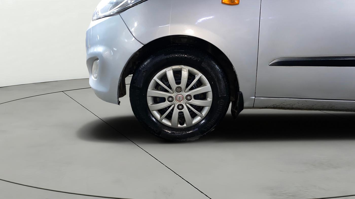 2015 Hyundai i10 SPORTZ 1.1, Petrol, Manual, 62,966 km, Left Front Wheel