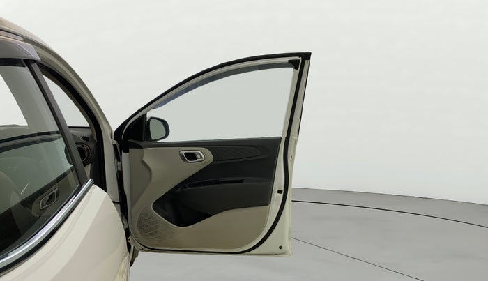 2024 Hyundai AURA SX 1.2 (O), Petrol, Manual, 9,239 km, RHS Front Door