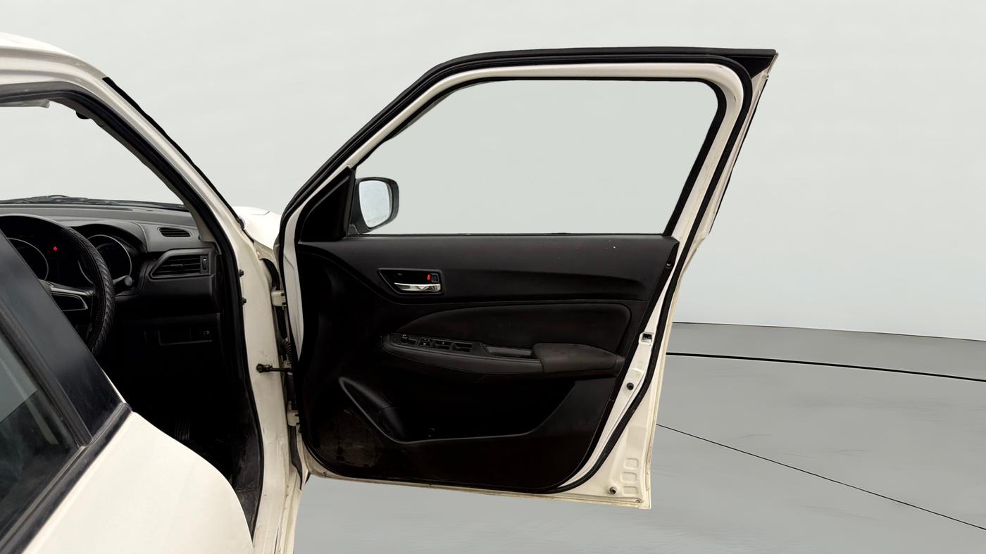 2020 Maruti Swift VXI, Petrol, Manual, 53,101 km, RHS Front Door