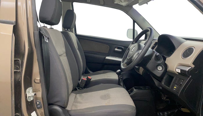 2014 Maruti Wagon R 1.0 LXI CNG, CNG, Manual, 1,24,790 km, Right Side Front Door Cabin