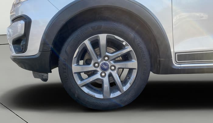 2018 Ford FREESTYLE TITANIUM PLUS 1.2 PETROL, Petrol, Manual, 63,420 km, Left Front Wheel