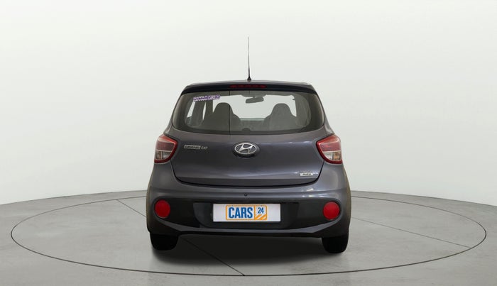 2017 Hyundai Grand i10 MAGNA AT 1.2 KAPPA VTVT, Petrol, Automatic, 17,283 km, Back/Rear