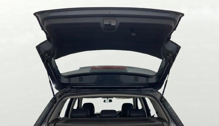 2022 Skoda KUSHAQ AMBITION 1.0L TSI AT, Petrol, Automatic, 29,310 km, Boot Door Open