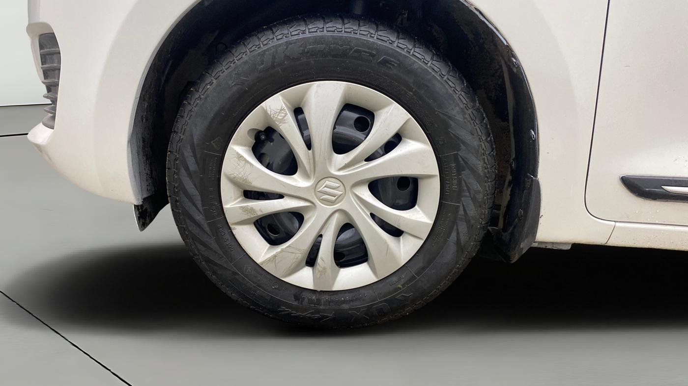 2022 Maruti Swift VXI AMT, Petrol, Automatic, 46,664 km, Left Front Wheel