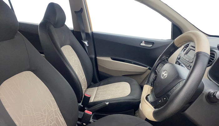 2015 Hyundai Grand i10 ASTA AT 1.2 KAPPA VTVT, Petrol, Automatic, 62,069 km, Right Side Front Door Cabin