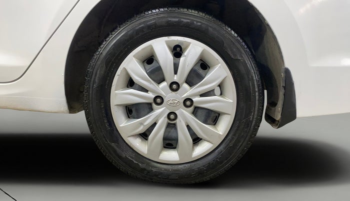 2018 Hyundai Verna 1.4 E PETROL, Petrol, Manual, 75,307 km, Left Rear Wheel