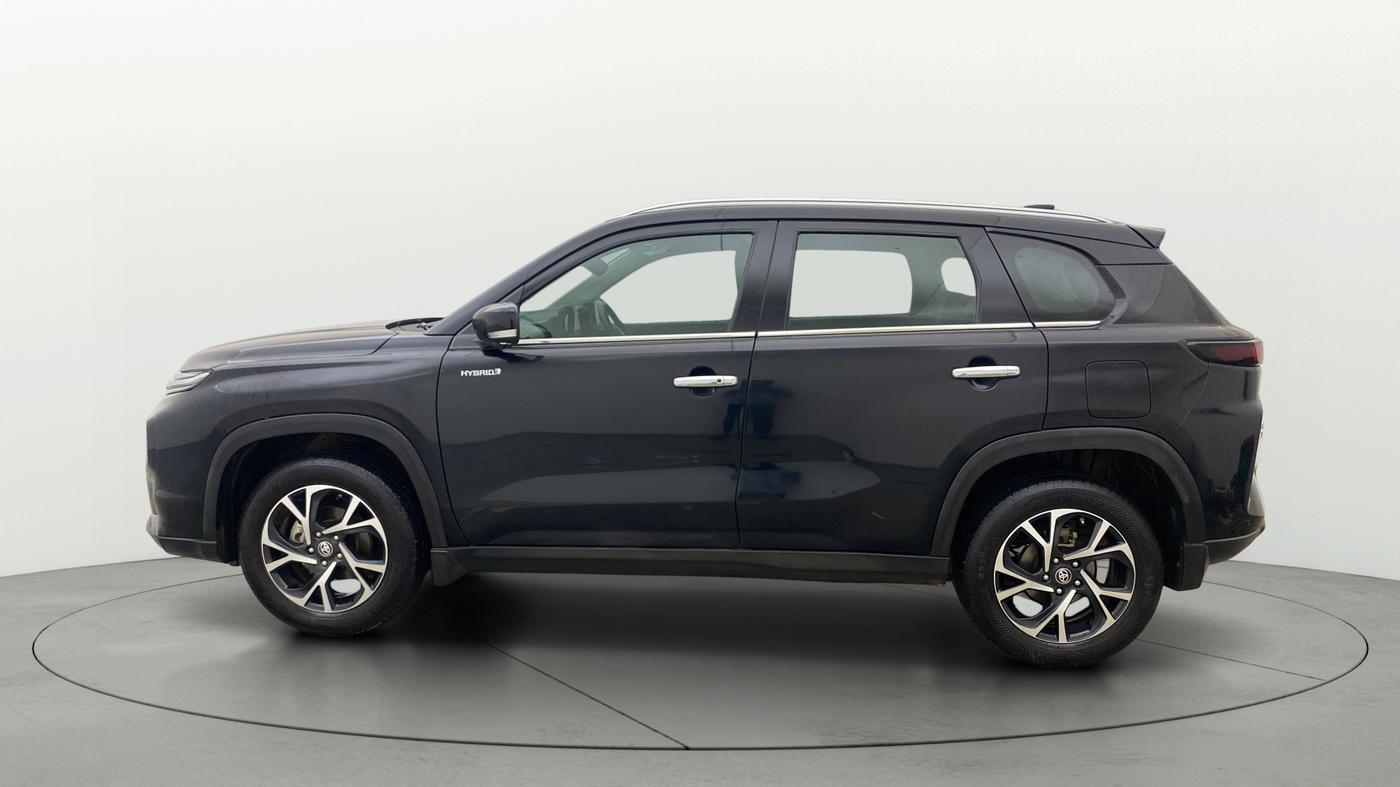 2022 Toyota URBAN CRUISER HYRYDER V HYBRID, Hybrid, Automatic, 1,08,490 km, Left Side