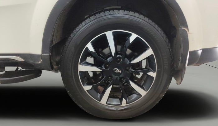 2018 Mahindra XUV500 W11 AT, Diesel, Automatic, 81,037 km, Left Rear Wheel