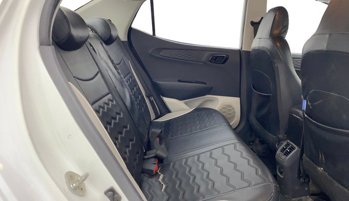 2022 Hyundai AURA S 1.2 CNG, CNG, Manual, 91,342 km, Right Side Rear Door Cabin