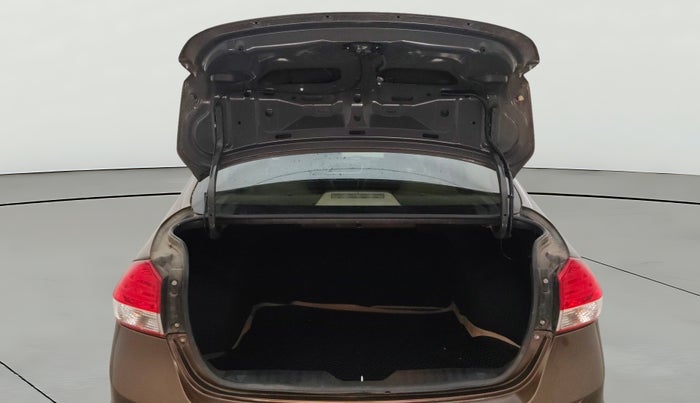 2016 Maruti Ciaz ZXI, Petrol, Manual, 34,030 km, Boot Door Open