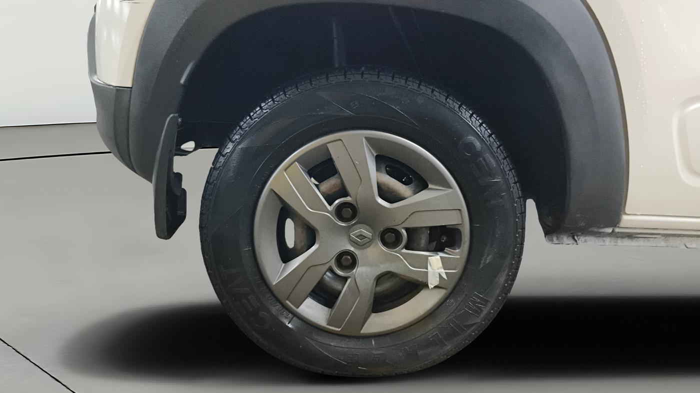 2017 Renault Kwid RXT 1.0 AMT, Petrol, Automatic, 39,054 km, Right Rear Wheel