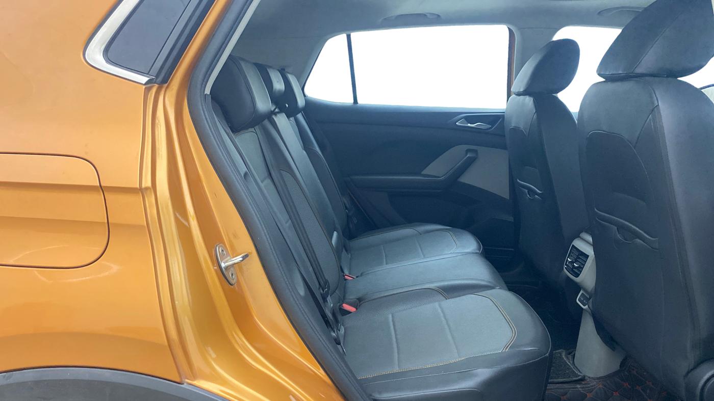 2022 Skoda KUSHAQ STYLE 1.0L TSI MT, Petrol, Manual, 49,524 km, Right Side Rear Door Cabin
