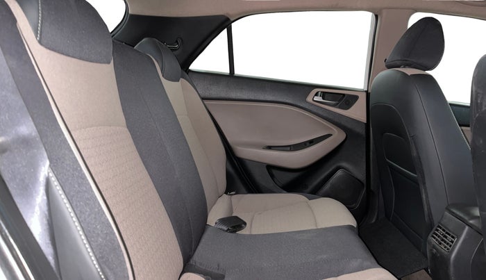 2015 Hyundai Elite i20 MAGNA 1.2, Petrol, Manual, 62,238 km, Right Side Rear Door Cabin