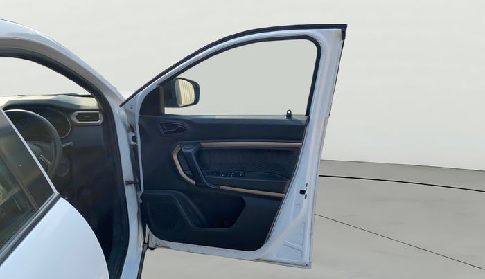 2022 Renault Kiger RXT (O) AMT, Petrol, Automatic, 38,769 km, RHS Front Door