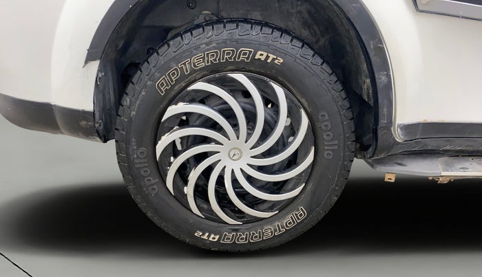 2015 Mahindra XUV500 W6, Diesel, Manual, 60,821 km, Right Rear Wheel