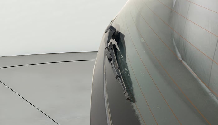 2023 Skoda KUSHAQ STYLE 1.0L TSI AT (6 AIRBAGS), Petrol, Automatic, 20,903 km, Rear Wiper