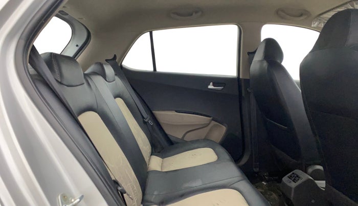 2017 Hyundai Grand i10 SPORTZ 1.2 KAPPA VTVT, Petrol, Manual, 5,359 km, Right Side Rear Door Cabin