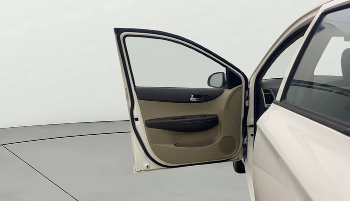 2014 Hyundai i20 ASTA 1.4 CRDI, Diesel, Manual, 86,336 km, LHS Front Door