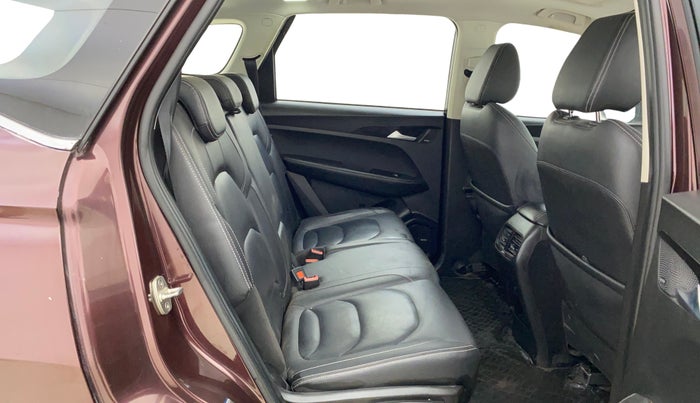 2020 MG HECTOR SHARP 1.5 DCT PETROL, Petrol, Automatic, 86,806 km, Right Side Rear Door Cabin