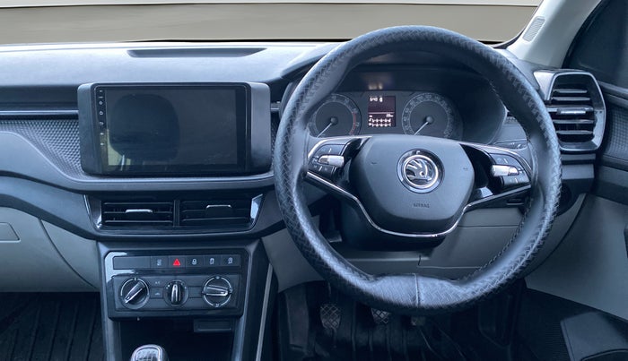 2022 Skoda KUSHAQ ACTIVE 1.0L TSI MT, Petrol, Manual, 84,819 km, Steering Wheel Close Up