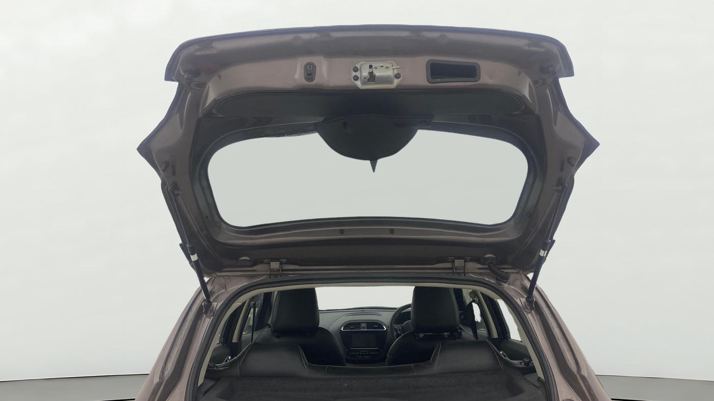 2019 Tata Tiago XZA PLUS PETROL, Petrol, Automatic, 29,674 km, Boot Door Open