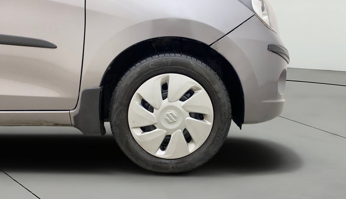 2017 Maruti Celerio ZXI, Petrol, Manual, 1,00,250 km, Right Front Wheel