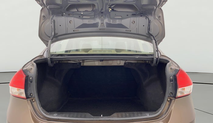 2015 Maruti Ciaz ZXI+, Petrol, Manual, 76,770 km, Boot Open Zoomed View