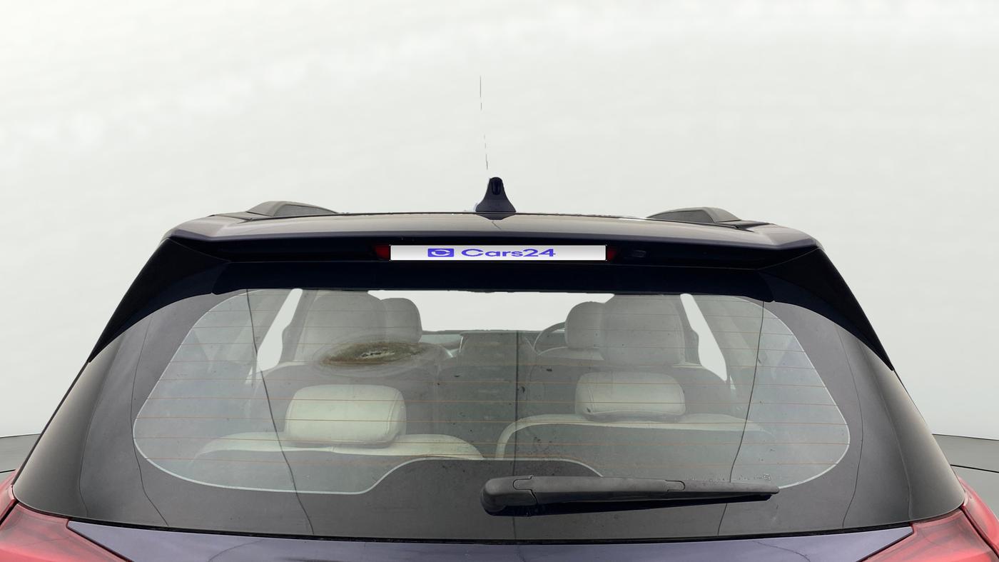 2023 Mahindra XUV700 AX 5 P MT 7 STR, Petrol, Manual, 44,757 km, Rear Windshield