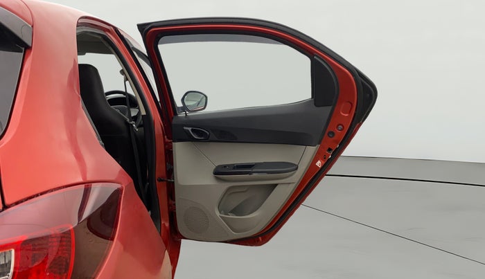 2016 Tata Tiago XT PETROL, Petrol, Manual, 67,045 km, RHS Rear Door