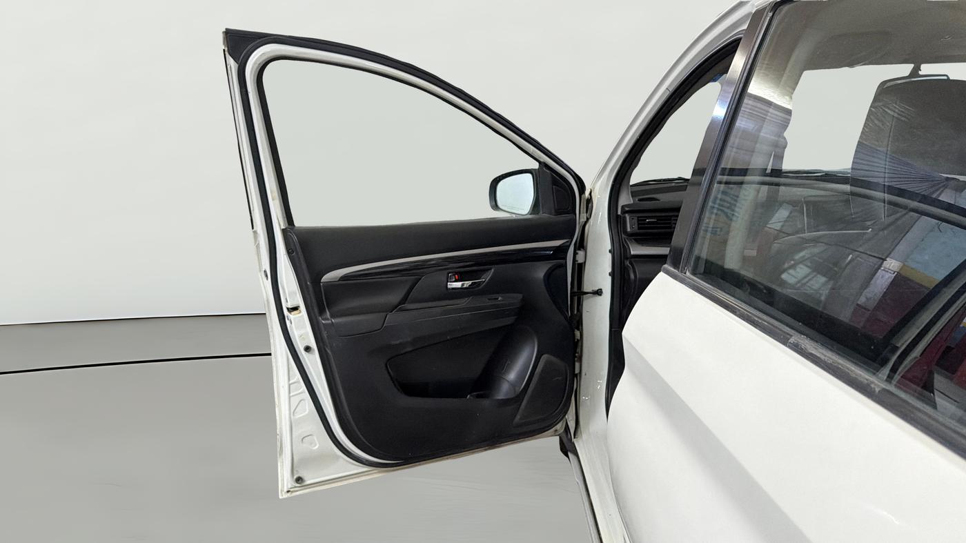 2019 Maruti XL6 ALPHA MT, Petrol, Manual, 77,649 km, LHS Front Door