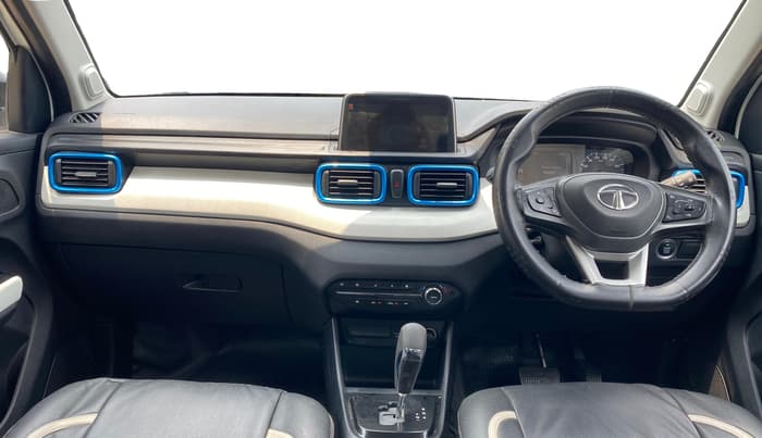 2023 Tata PUNCH Creative Dual Tone AMT Sunroof , Petrol, Automatic, 11,436 km, Dashboard