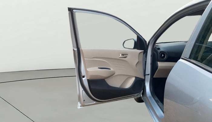 2019 Hyundai NEW SANTRO SPORTZ AMT, CNG, Automatic, 52,356 km, LHS Front Door