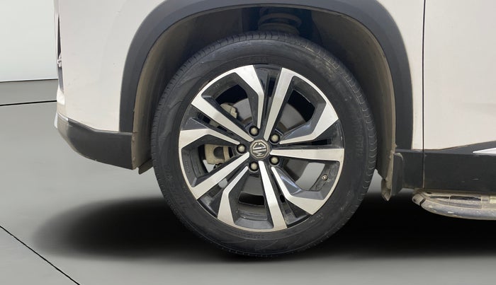 2024 MG HECTOR PLUS SHARP PRO 2.0 TURBO DIESEL 7 STR, Diesel, Manual, 25,742 km, Left Front Wheel