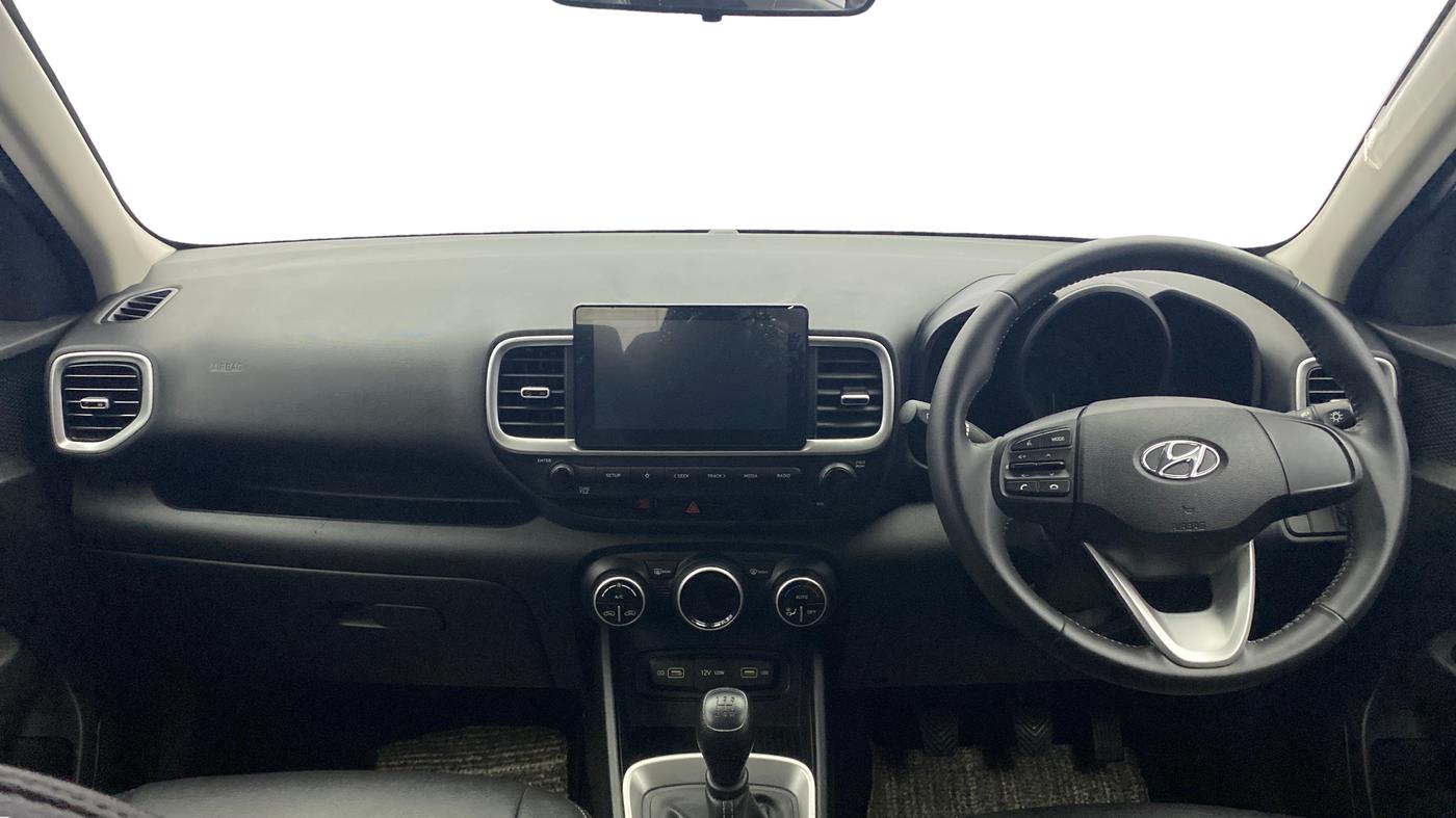 2021 Hyundai VENUE S+ 1.2, Petrol, Manual, 8,602 km, Dashboard