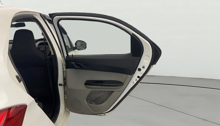 2017 Tata Tiago XT PETROL, Petrol, Manual, 70,942 km, RHS Rear Door