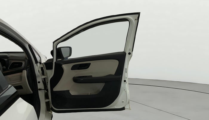 2021 Tata ALTROZ XE PETROL, Petrol, Manual, 19,605 km, RHS Front Door