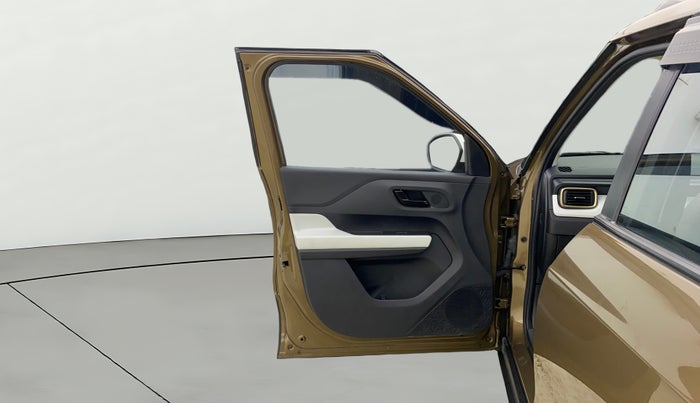 2024 Tata PUNCH ACCOMPLISHED DAZZLE SUNROOF CNG MT, CNG, Manual, 20,877 km, LHS Front Door