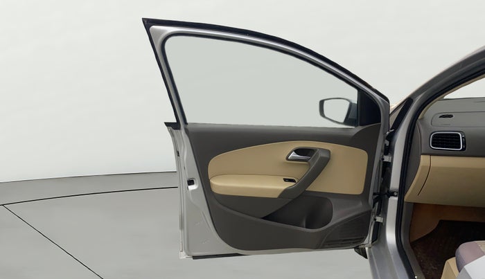 2015 Volkswagen Vento HIGHLINE PETROL AT, Petrol, Automatic, 63,138 km, LHS Front Door