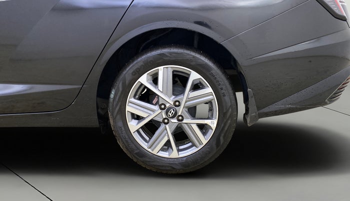 2025 Hyundai Verna SX(O) 1.5 MPI IVT , Petrol, Automatic, 5,455 km, Left Rear Wheel