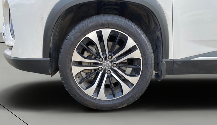 2022 MG HECTOR PLUS SHARP 1.5 PETROL TURBO CVT 6-STR, Petrol, Automatic, 76,670 km, Left Front Wheel