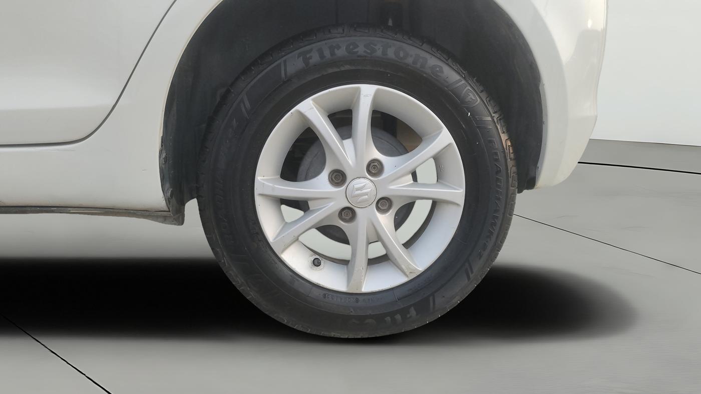 2014 Maruti Swift VXI, Petrol, Manual, 95,449 km, Left Rear Wheel