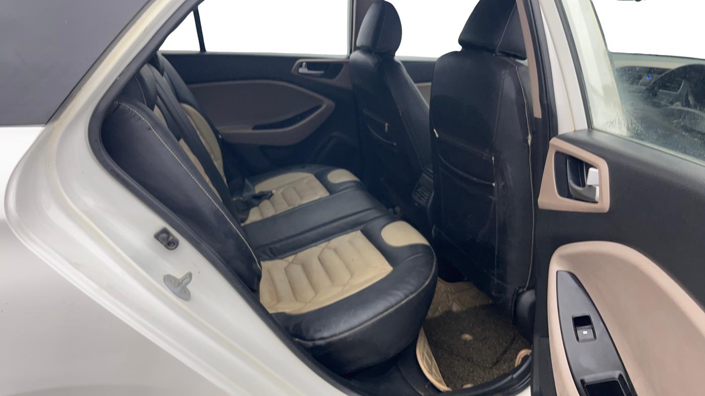2019 Hyundai Elite i20 SPORTZ PLUS  1.2 CVT, Petrol, Automatic, 56,841 km, Right Side Rear Door Cabin