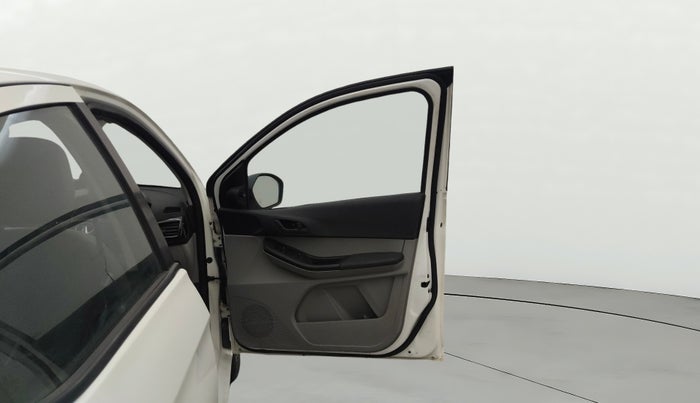 2022 Tata Tiago XT PETROL, Petrol, Manual, 21,841 km, RHS Front Door