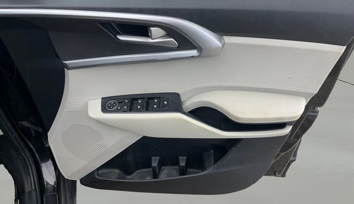 2022 KIA CARENS PRESTIGE PLUS 1.5 DIESEL 7 STR, Diesel, Manual, 73,010 km, Driver Side Door Panels Control