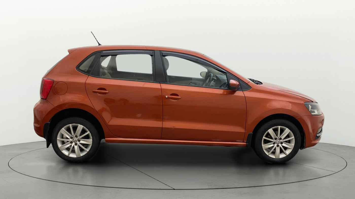 2015 Volkswagen Polo HIGHLINE1.2L, Petrol, Manual, 91,954 km, Right Side View